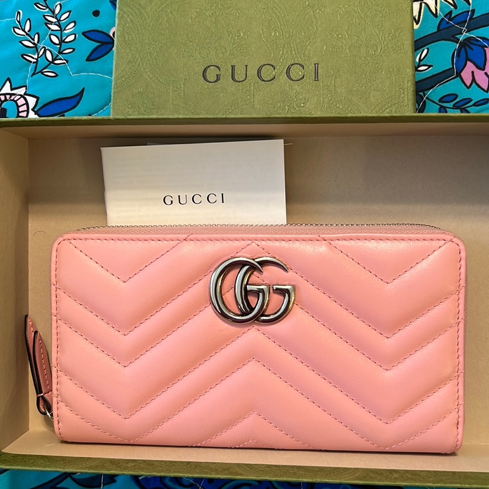 Gucci Pink Chevron GG Zip Around Wallet with Silver Hardware